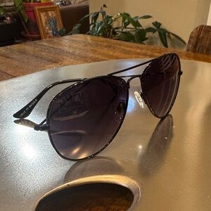 Diff Eyewear Black Aviator Sunglasses